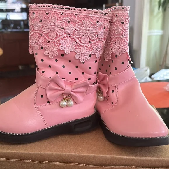 DADAWEN Girl's Waterproof Lace Bowknot Side Zipper 12.5 girl size - Picture 5 of 6